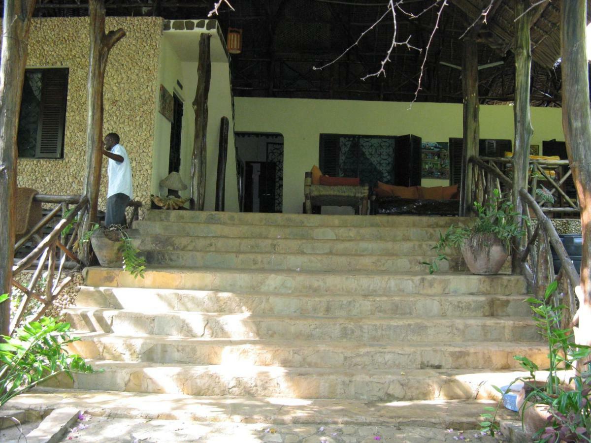 לינה וארוחת בוקר Kiloran Funzi House מראה חיצוני תמונה